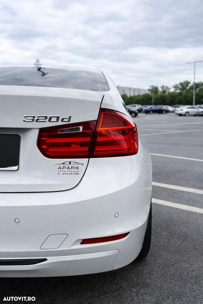 BMW Seria 3 320d Aut. Sport Line - 6
