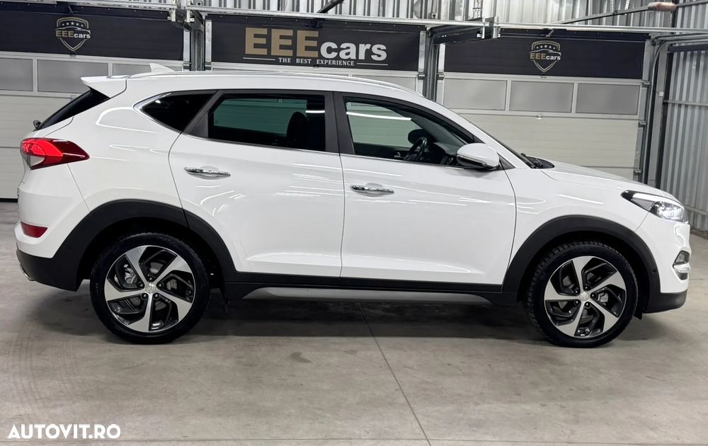 Hyundai Tucson 2.0 CRDI 4WD Automatik Premium - 14