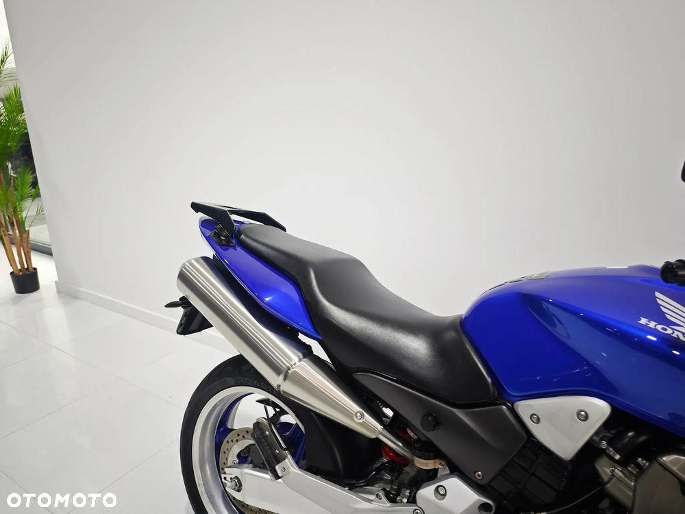 Honda Hornet - 9