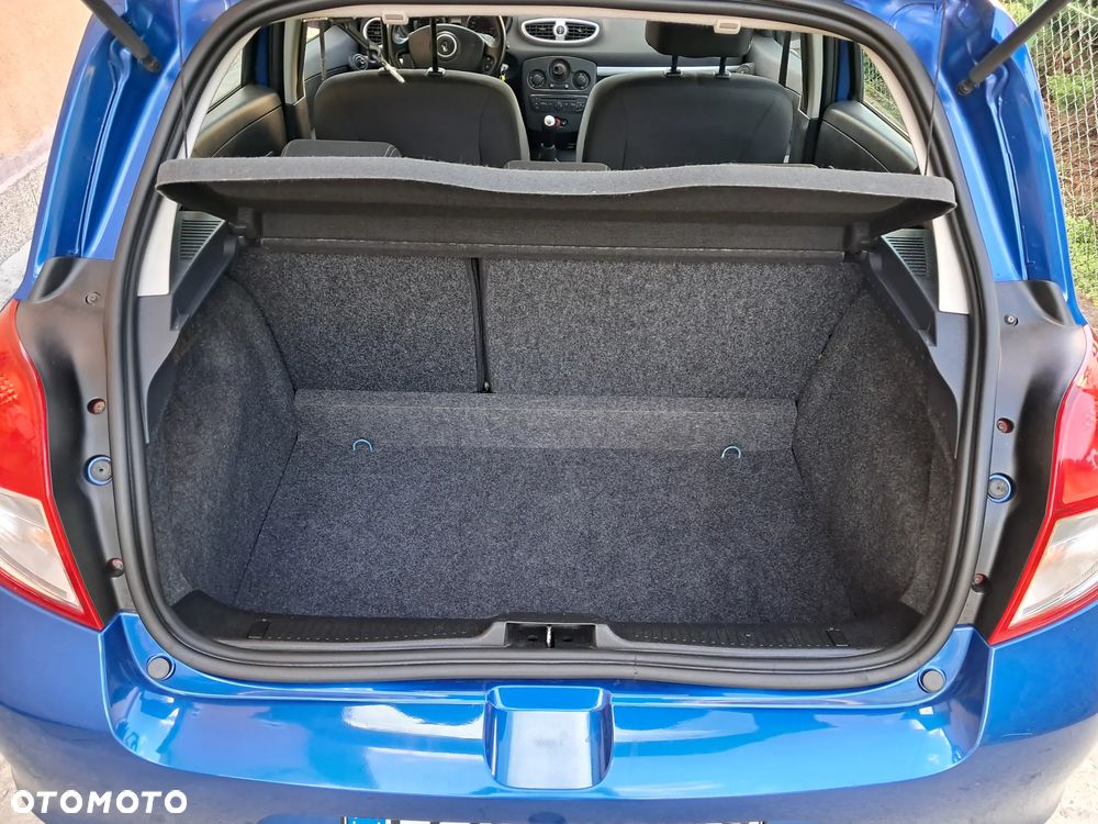 Renault Clio - 21