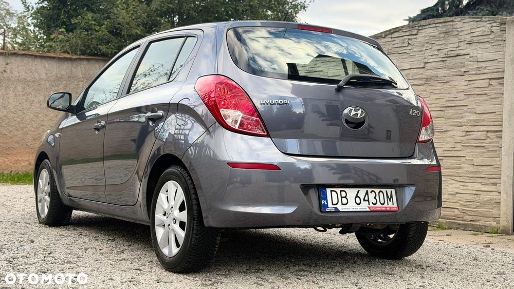 Hyundai i20 - 15