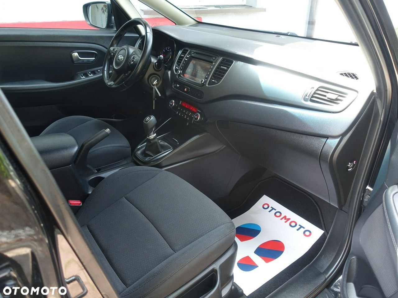 Kia Carens 1.6 GDI L 7os EU6 - 12