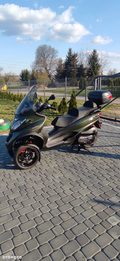 Piaggio MP-3 - 5