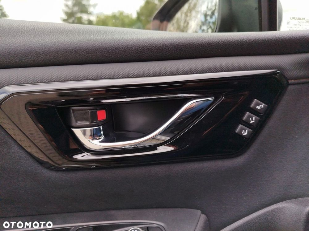 Subaru Forester 2.0i-L Platinum (EyeSight) Lineartronic - 26