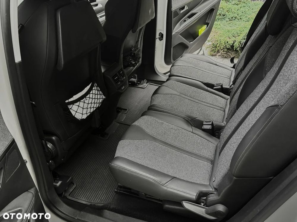 Peugeot 5008 1.6 PureTech Allure S&S EAT8 - 7