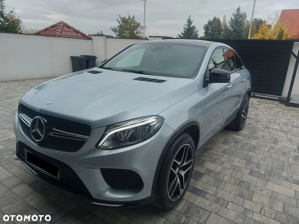 Mercedes-Benz GLE - 1