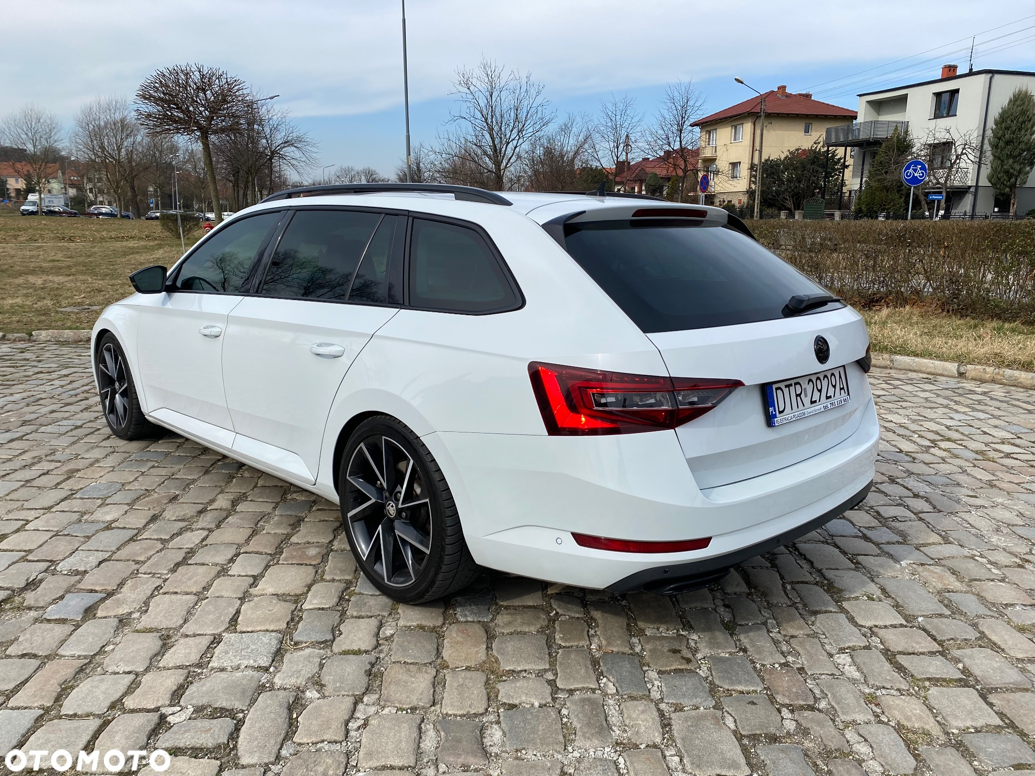 Skoda Superb Combi 2.0 TSI 4x4 DSG Style - 3
