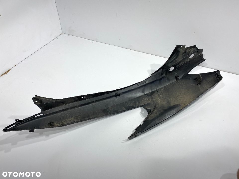 Boczek tył prawy Suzuki Burgman 125   13-17R - 5