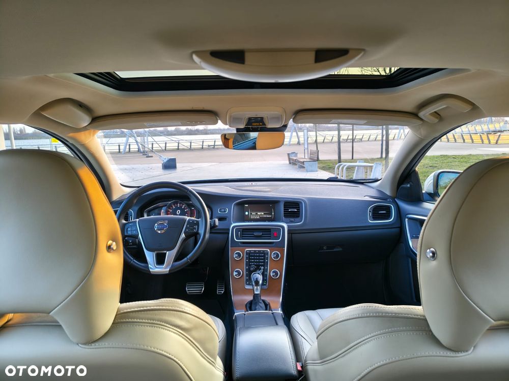Volvo S60 T5 Geartronic - 4