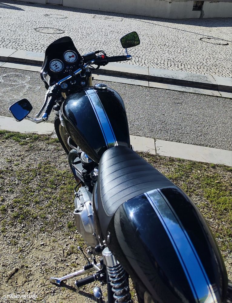 Triumph Thruxton Triumph Thruxton 900 EFI Jet Black - 10
