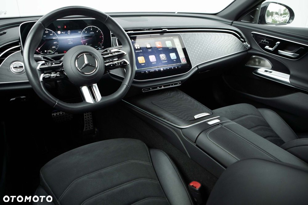 Mercedes-Benz Klasa E 220 d mHEV 4-Matic AMG 9G-Tronic - 25