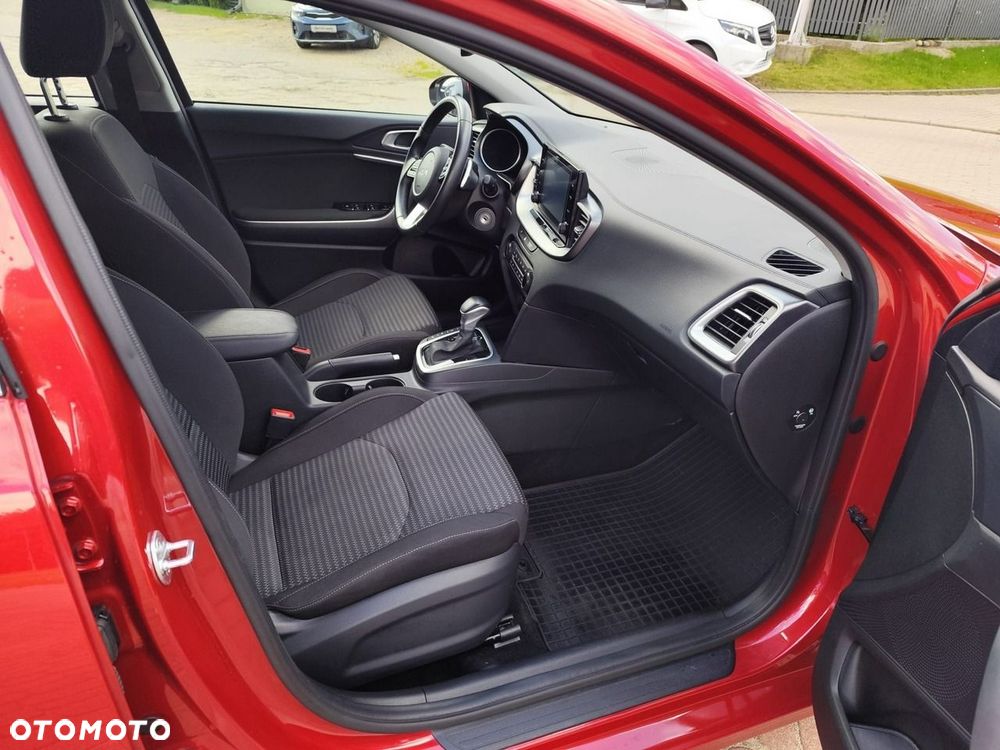 Kia Ceed - 18