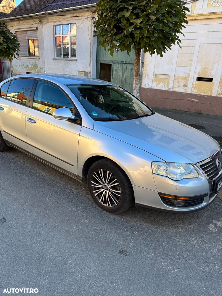 Volkswagen Passat - 4