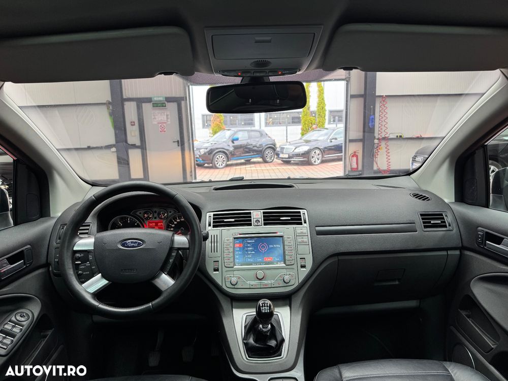 Ford Kuga - 11