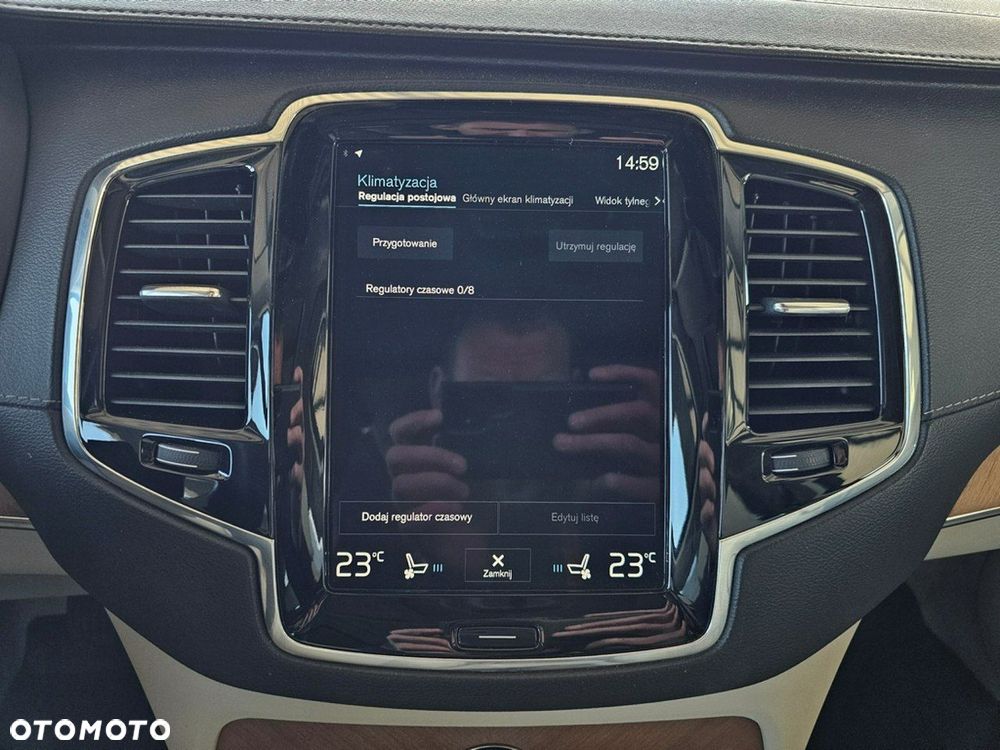 Volvo XC 90 - 30