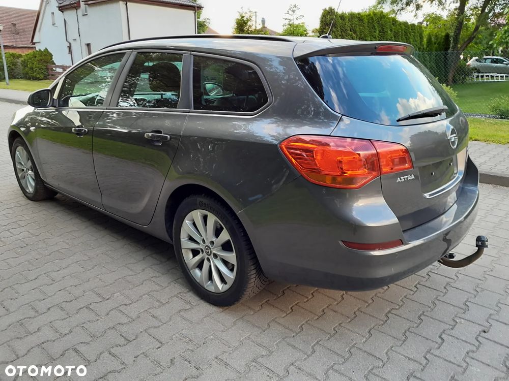 Opel Astra - 2