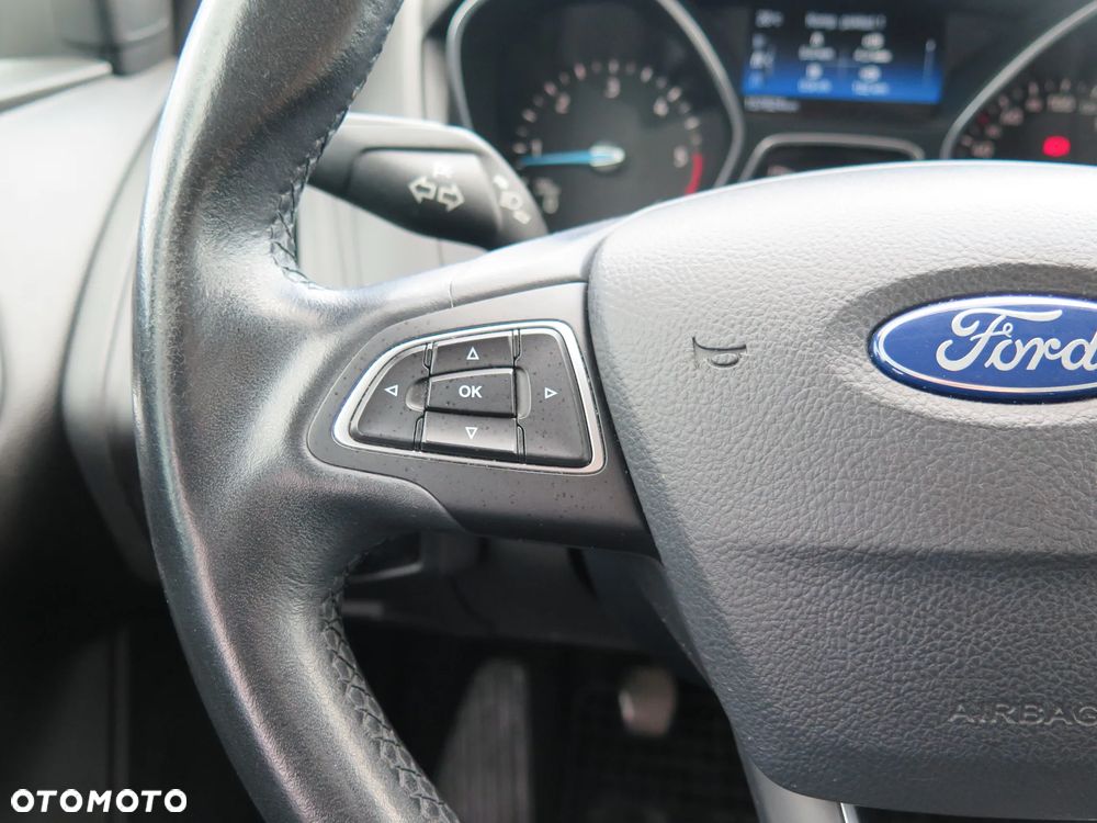 Ford Focus - 17