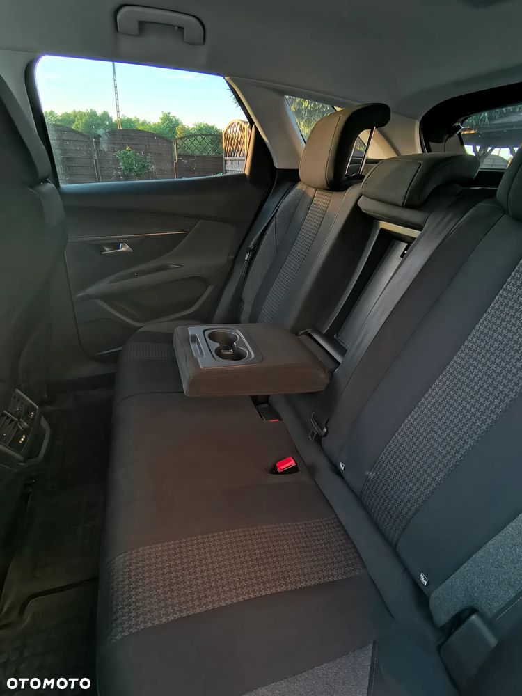 Peugeot 3008 1.5 BlueHDi Active S&S - 15