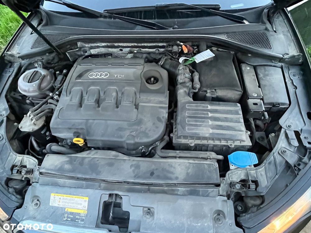 Audi A3 Sportback 1.6 TDI DPF Ambition - 14