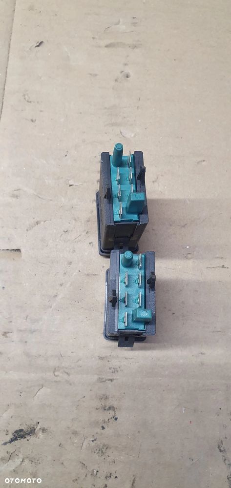 Przełącznik grzania fotela Ford Galaxy 7M5963563B - 3