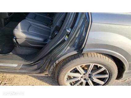 Audi Q7 - 25
