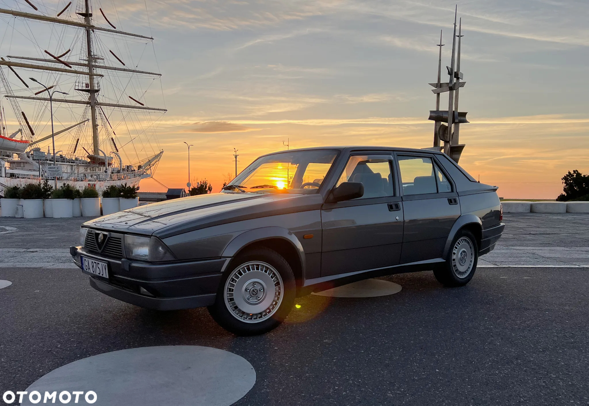 Alfa Romeo 75 2.0 Twin Spark Ltd - 16