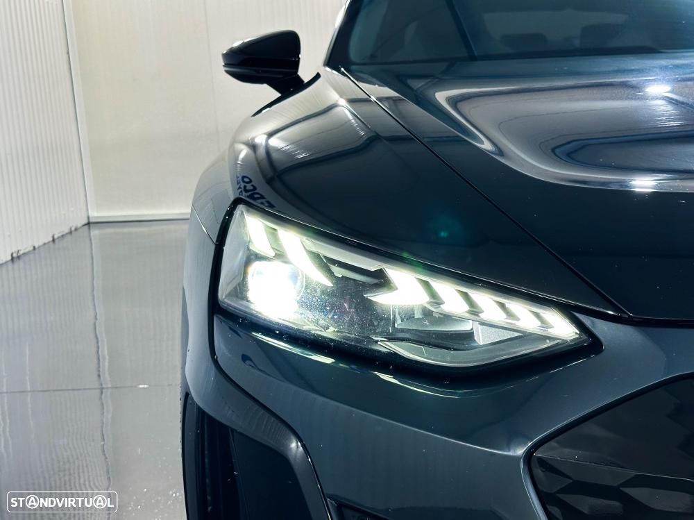 Audi e-tron GT - 15