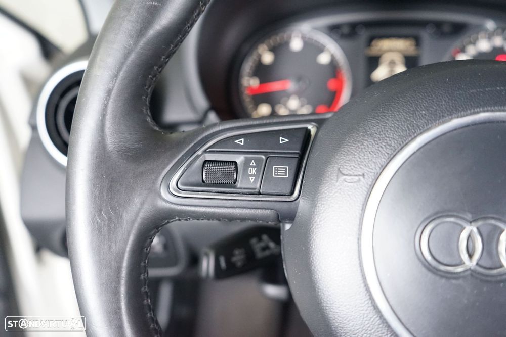 Audi A1 1.6 TDI Ambition - 21