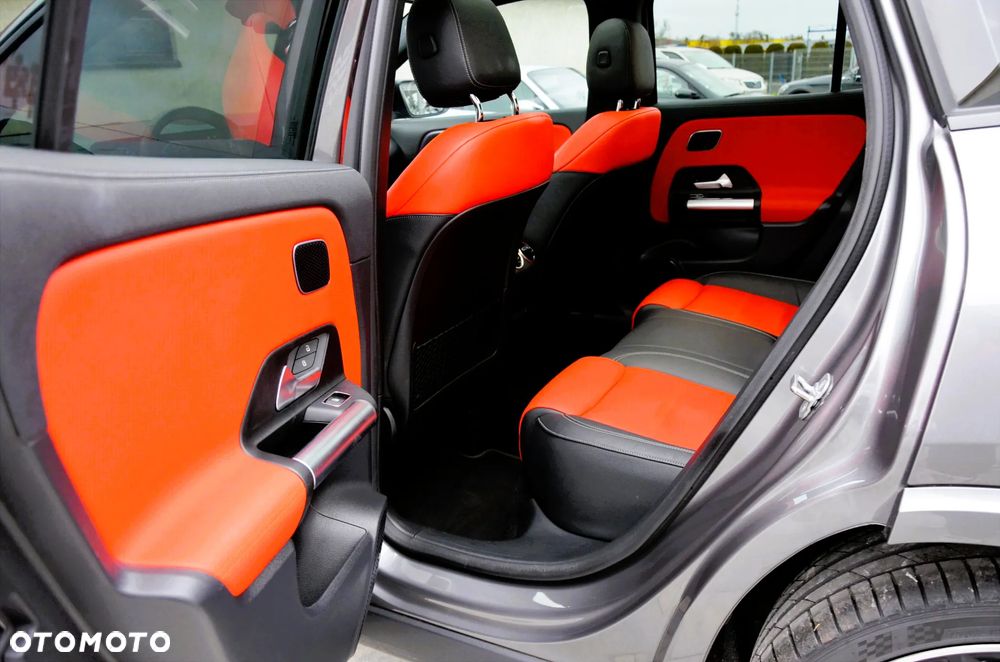 Mercedes-Benz GLA AMG 35 4-Matic - 16