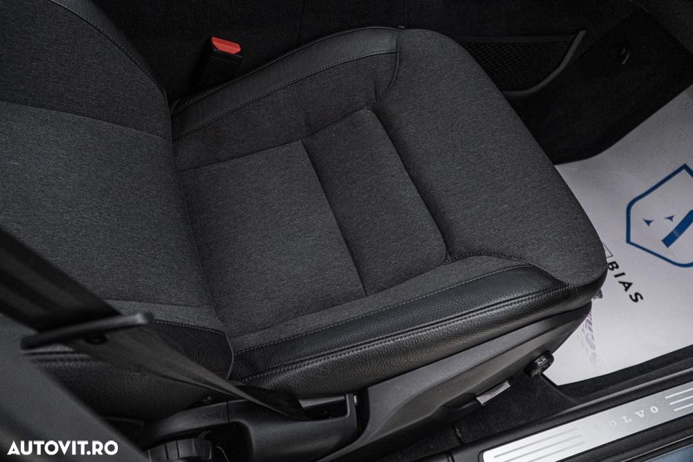 Volvo S90 D4 Geartronic Momentum Pro - 40