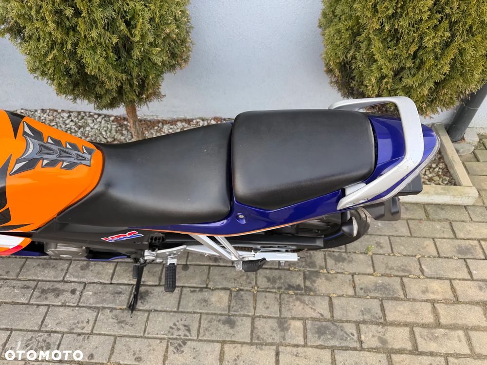 Honda CBR - 35