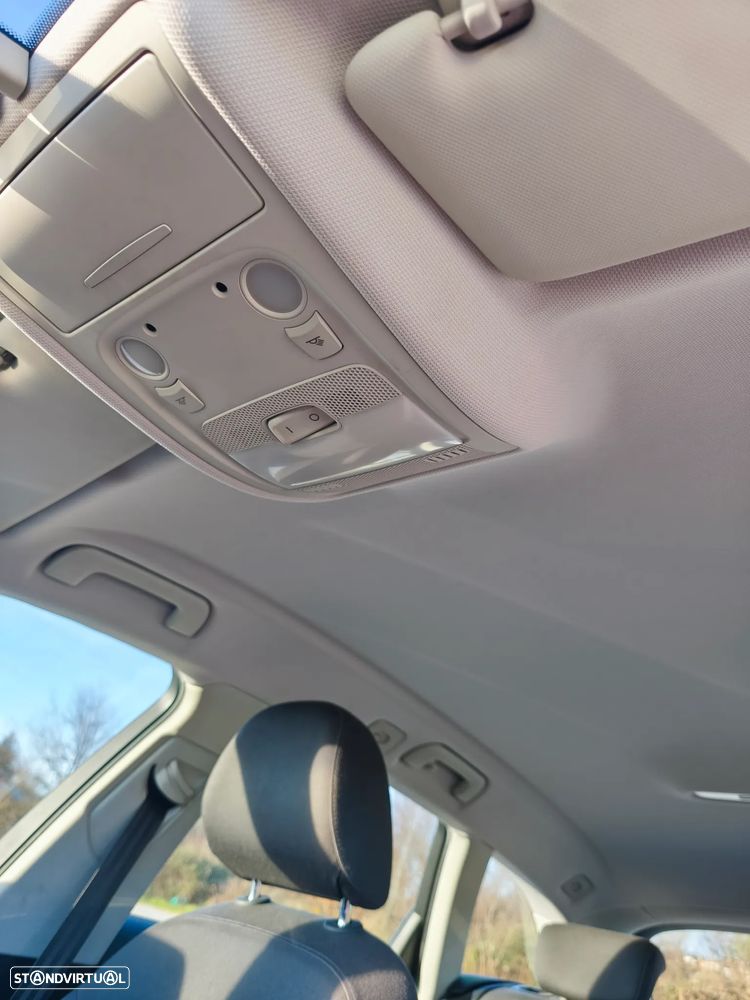 Audi A4 Avant 2.0 TDI Business Line Advance - 10