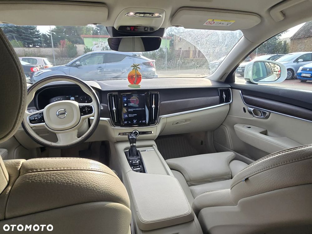 Volvo V90 Cross Country - 3