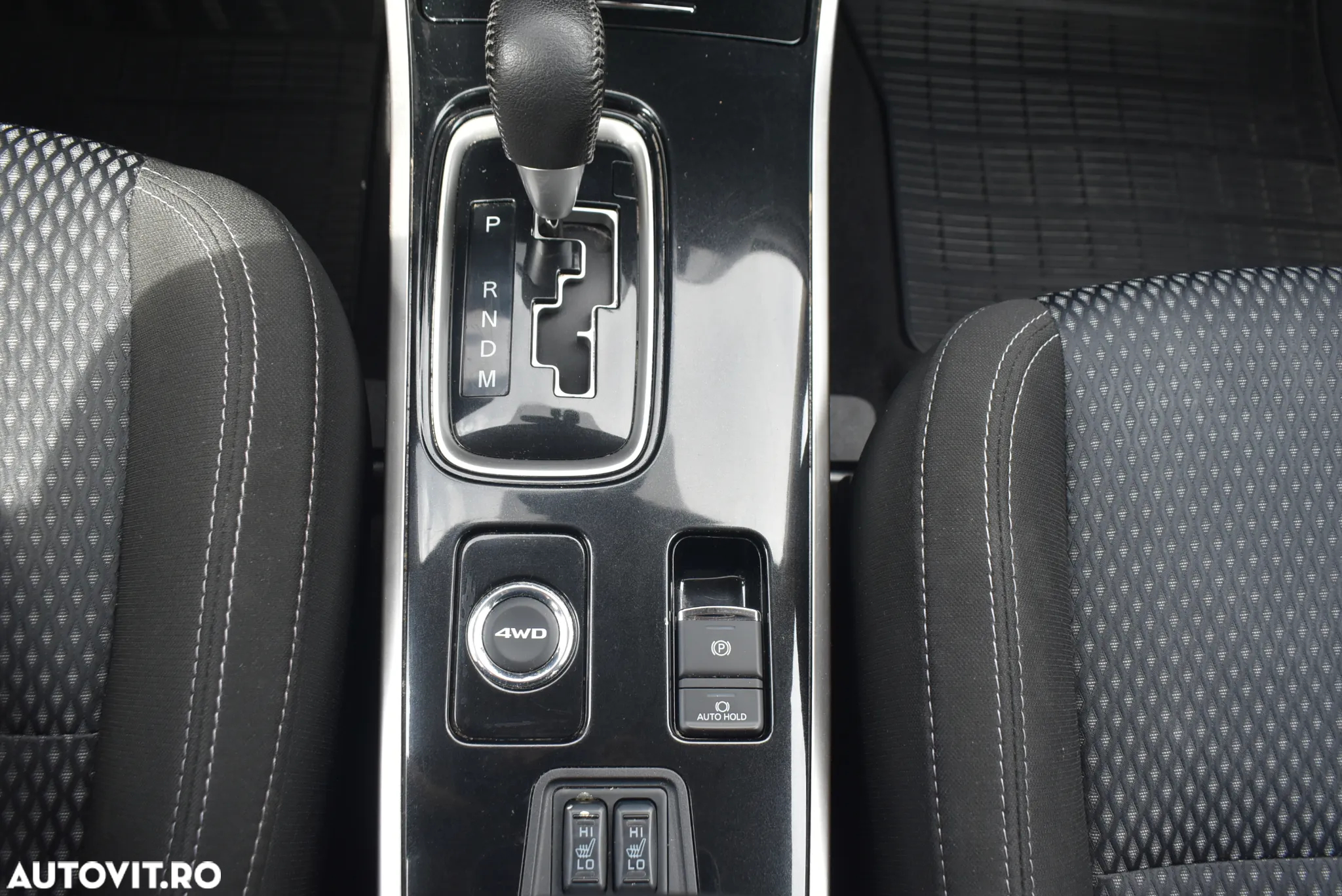 Mitsubishi Outlander 2.0L AS&G CVT Invite - 18