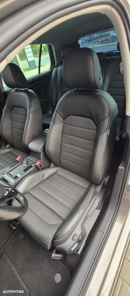 Volkswagen Golf 1.4 TSI Highline - 14