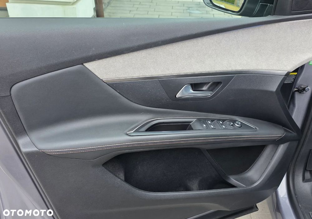 Peugeot 3008 1.5 BlueHDi GT S&S EAT8 - 13