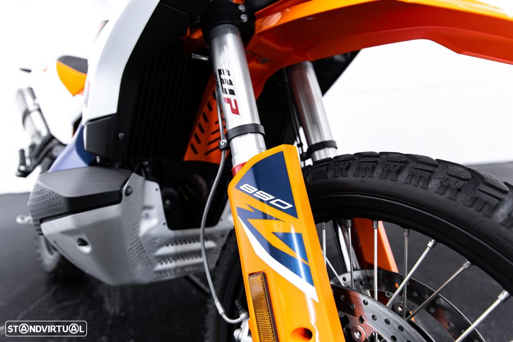 KTM 890 - 31