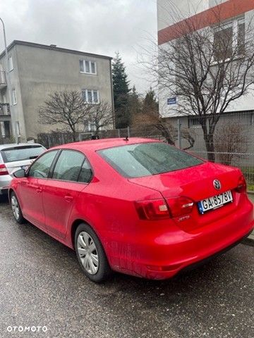 Volkswagen Jetta 1.6 TDI Trendline - 2