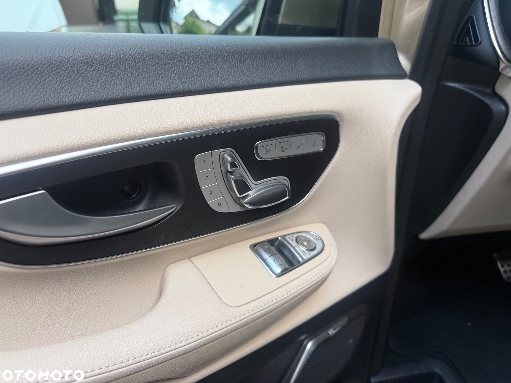 Mercedes-Benz Klasa V 300 d 4-Matic 9G-Tronic Exclusive (d³ugi) - 5