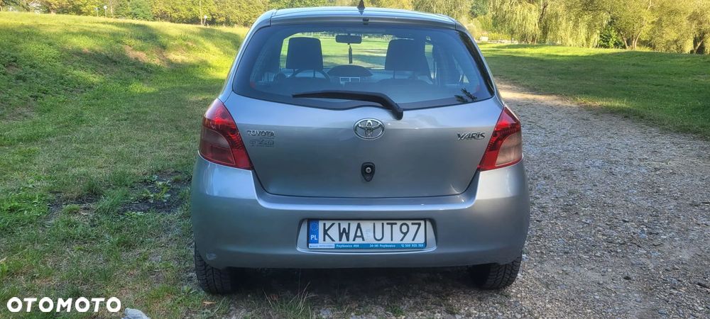 Toyota Yaris 1.3 Sol - 7