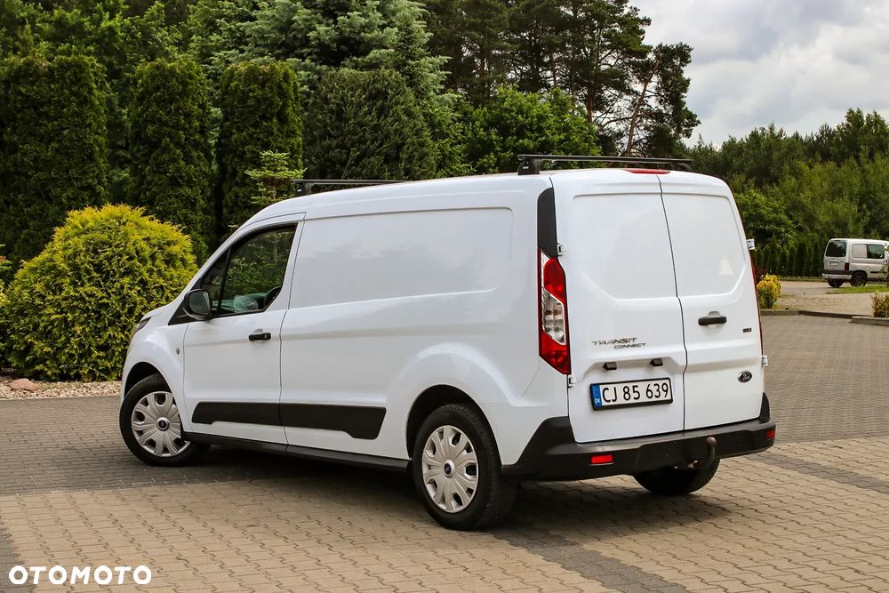 Ford Connect MAX - 16