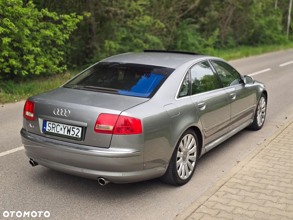 Audi A8 4.2 Quattro - 16