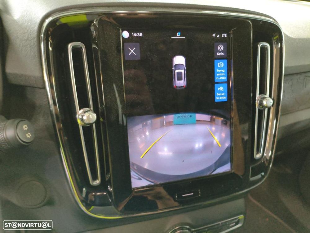 Volvo XC 40 Recharge Core - 11