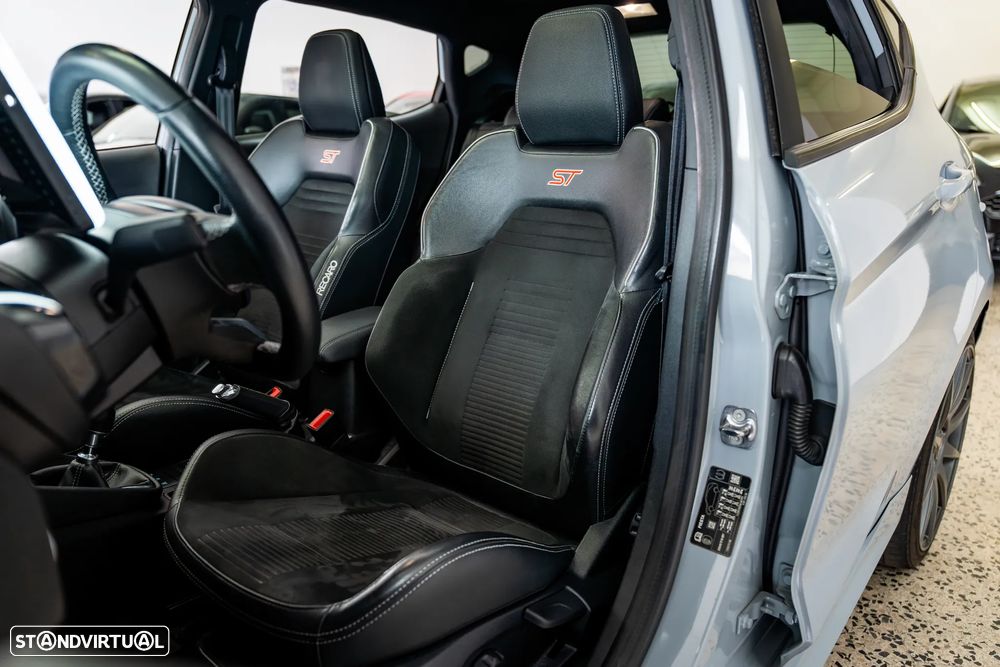 Ford Fiesta 1.5 EcoBoost ST - 10
