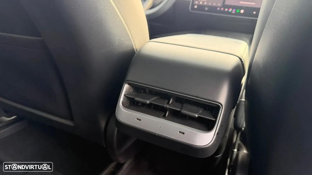 Tesla Model Y Tração Traseira - 25