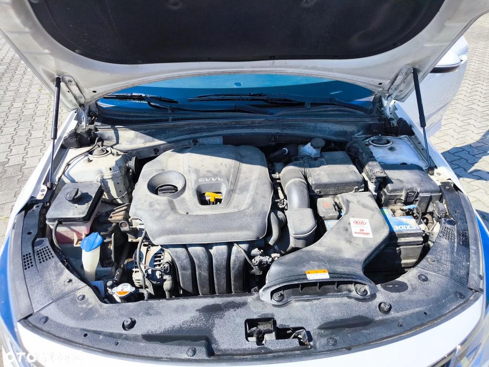 Kia Optima 2.0 M - 26