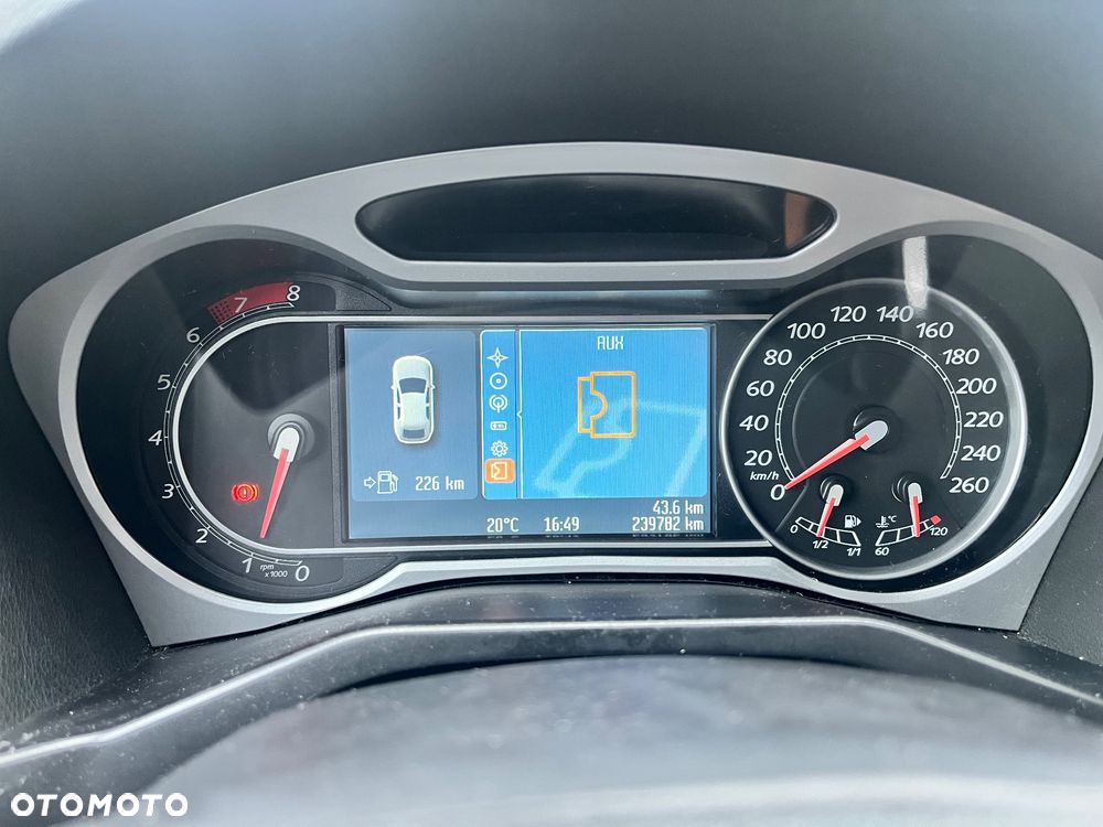 Ford Mondeo 2.0 Titanium - 8