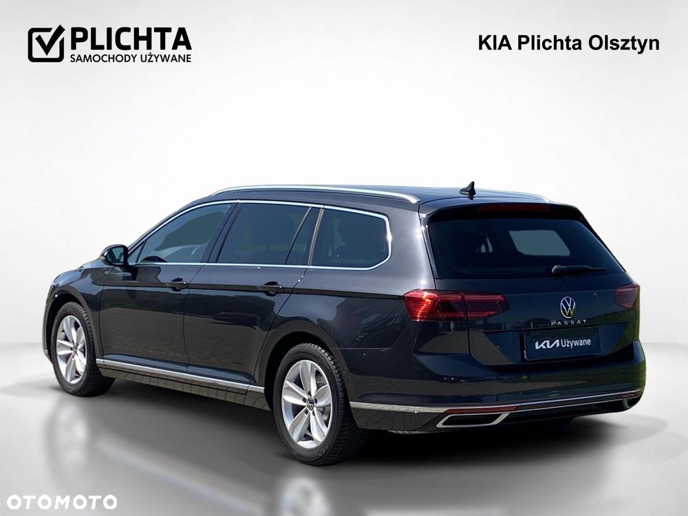 Volkswagen Passat - 4