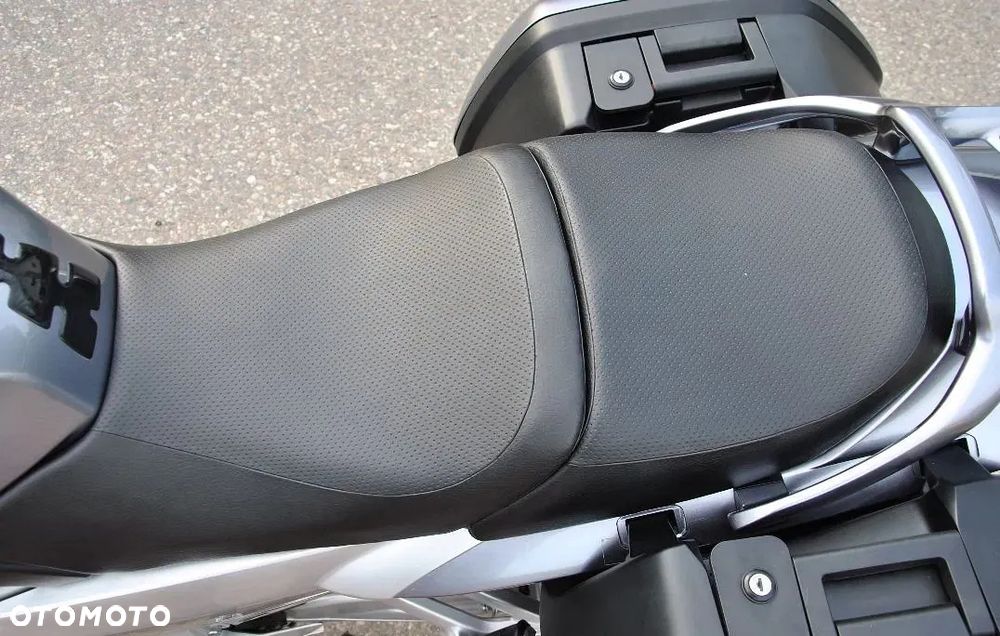 Yamaha FJR - 4
