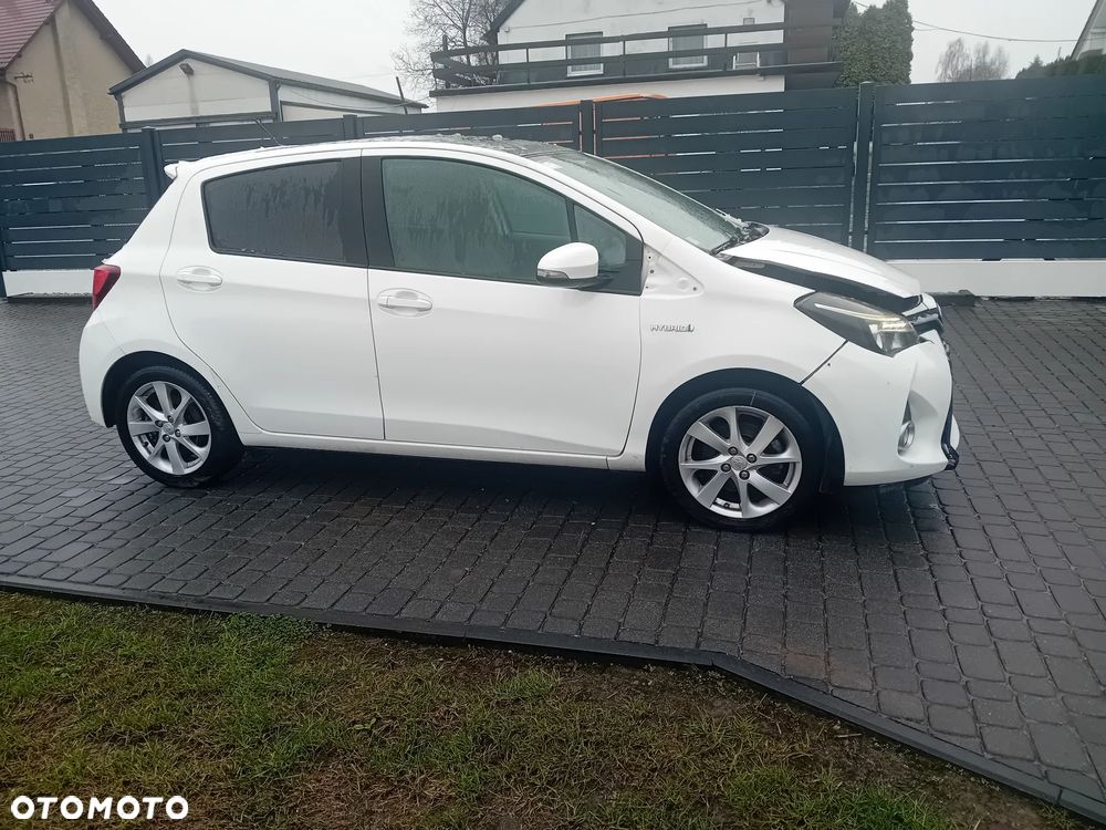 Toyota Yaris 1.5 VVT-i Comfort - 3